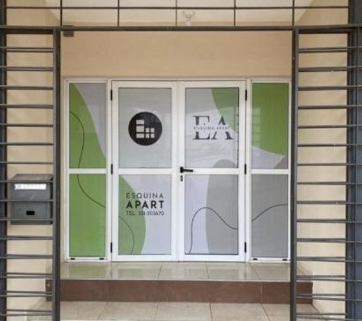 Esquina Apart
