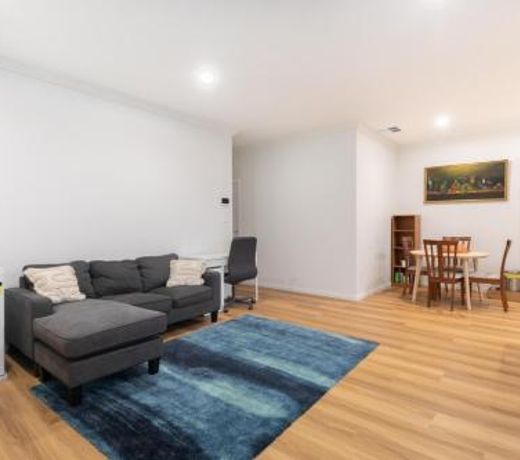 Brand new house 1double size private bedroom 7min to beach