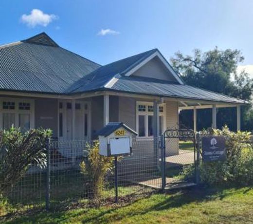 Roma Cottage on Roma Orchard