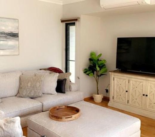 Marlston View Luxury Retreat