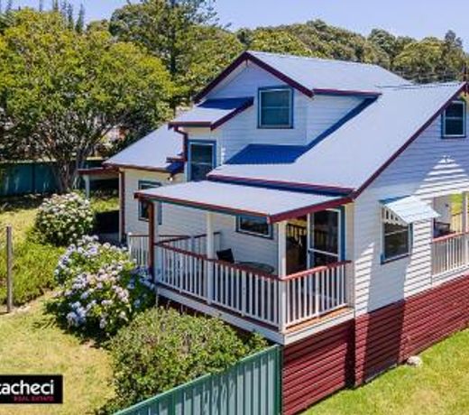 Moorhead beach cottage Bermagui