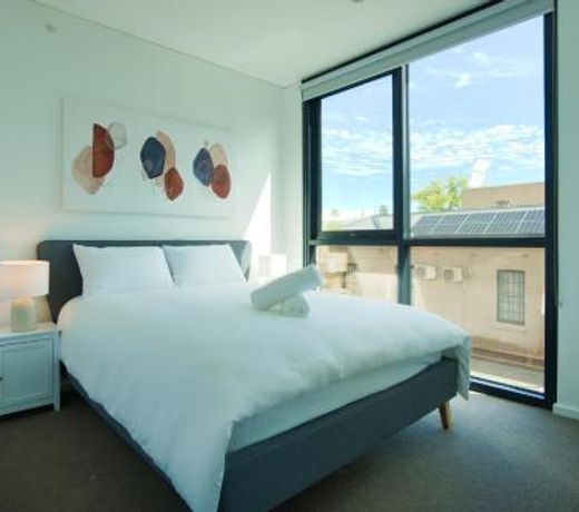 Luxurious 2BR Apt @ Adelaide CBD with Pool-Gym-BBQ