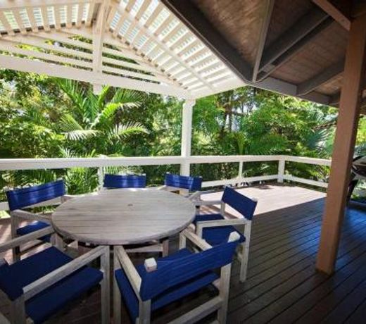 Breeya - A great tropical escape. Sleeps 9