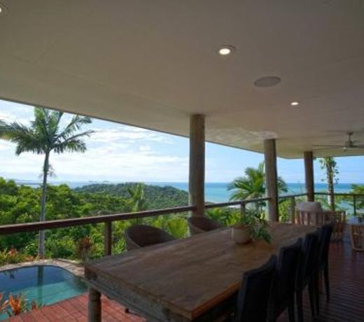 The Jungle House - 2 Bedroom Home - Bingil Bay