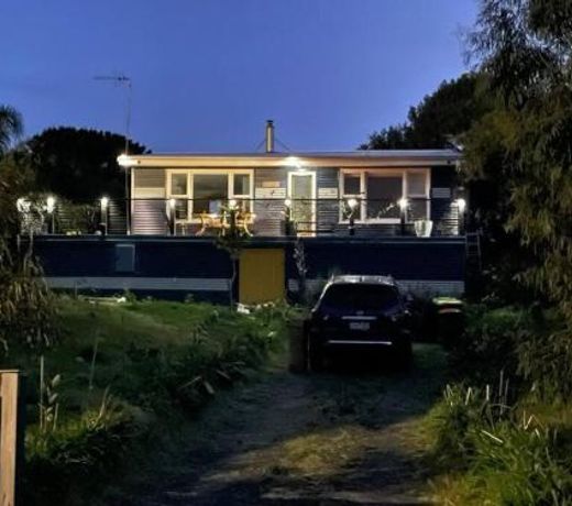 Cosy Tin Shack - Venus Bay