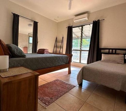 Howard Springs Tropical Getaway