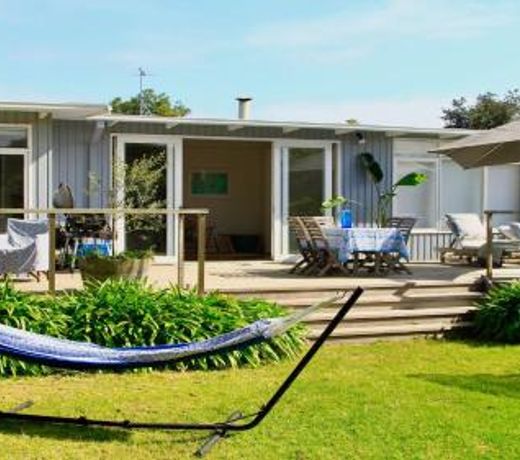 The Deckhouse at Lonnie