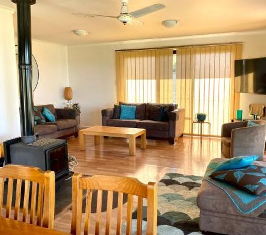 Pav's Place