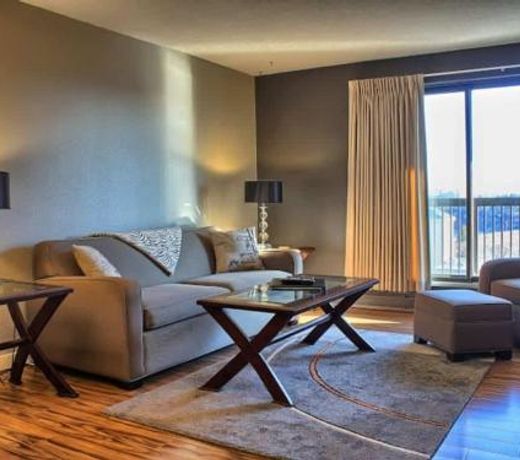 Obasa Suites @ The Hallmark