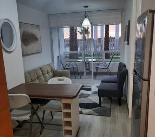 Acogedor Departamento Central con Piscina, Estacionamiento Privado y Más