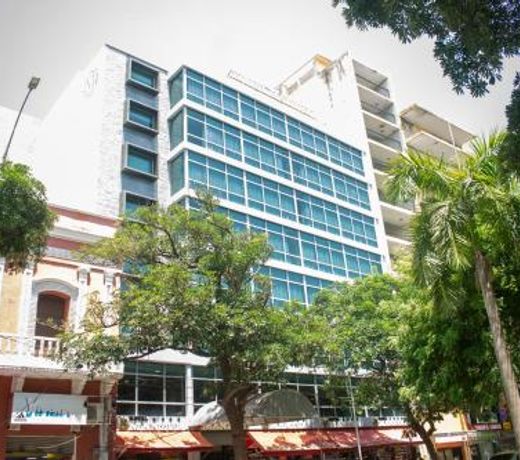 HOTEL MANZUR