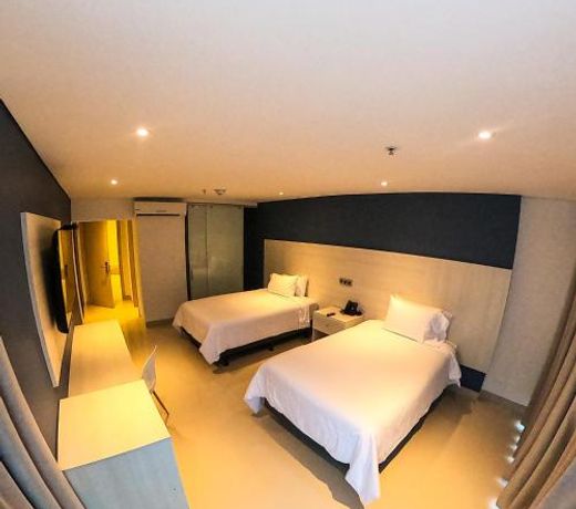 HOTEL MANZUR