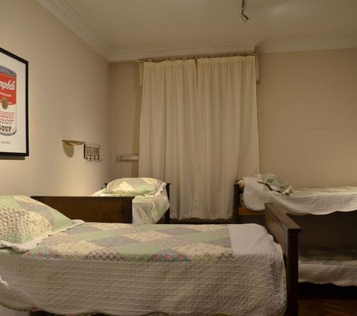 Lemmy Hostel Boutique