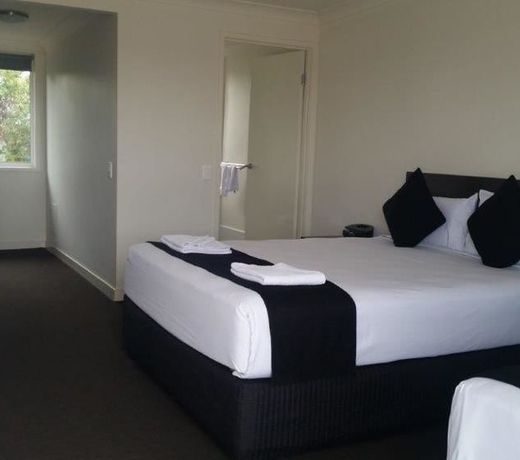 Dooley's Tavern & Motel Springsure