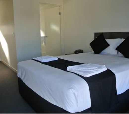 Dooley's Tavern & Motel Springsure