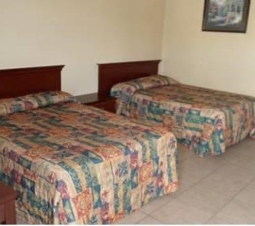 SOLANO LODGE