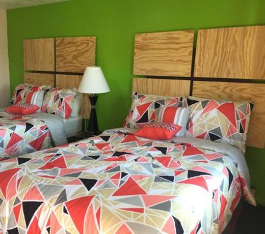 Laci's Country Inn - Knob Noster