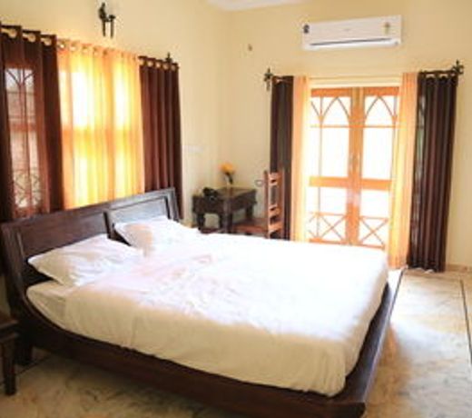 Apnayt Villa