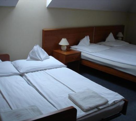 Tisza Alfa Hotel