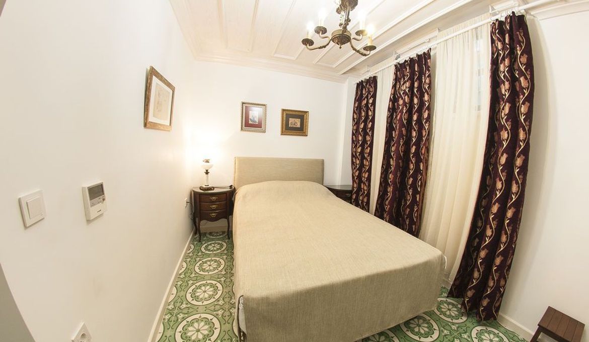 Villa Pera Suite Hotel