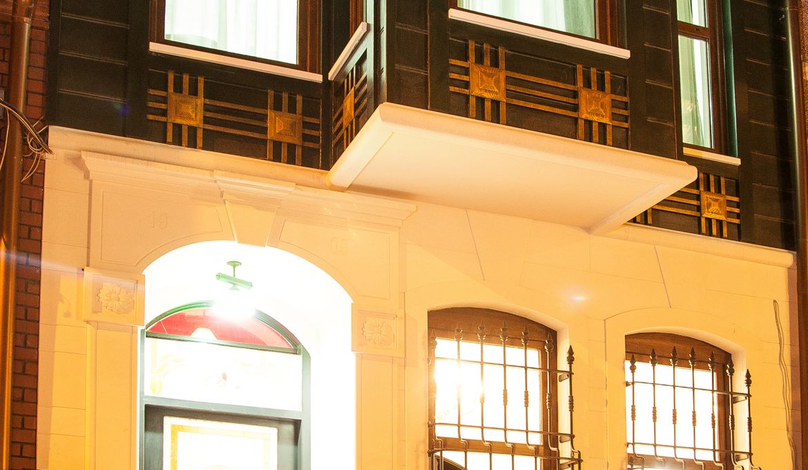 Villa Pera Suite Hotel