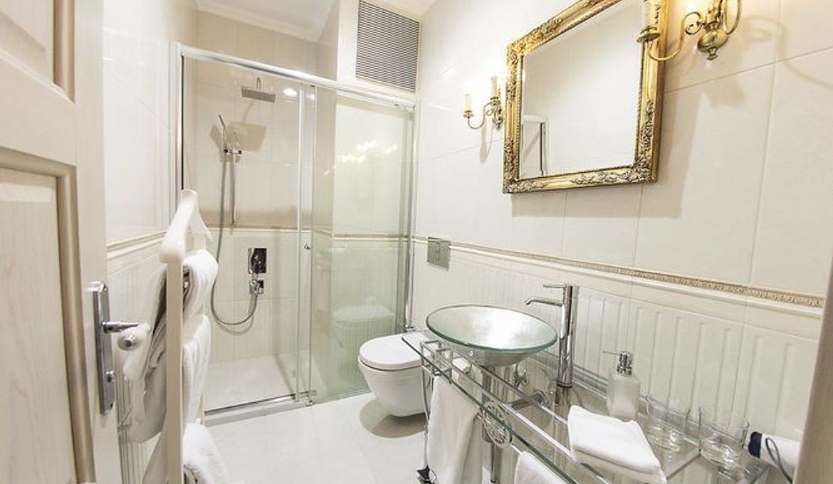 Villa Pera Suite Hotel