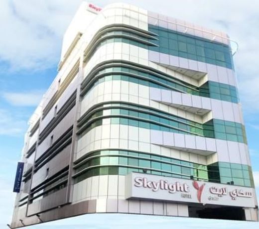 OYO 101 Click Hotel