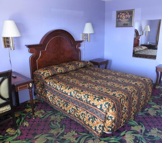 Walden Motel