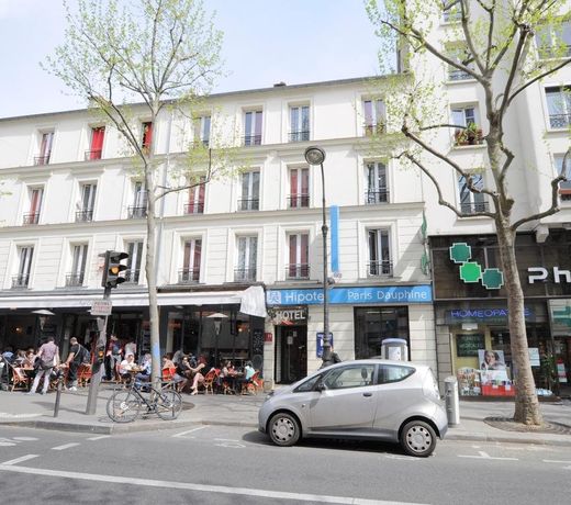 Hipotel Paris Gambetta République