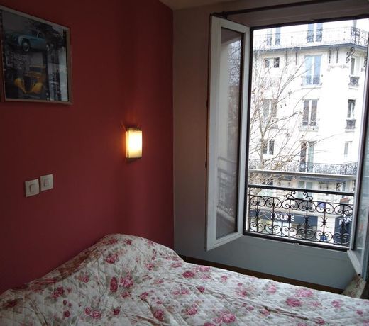 Hipotel Paris Gambetta République