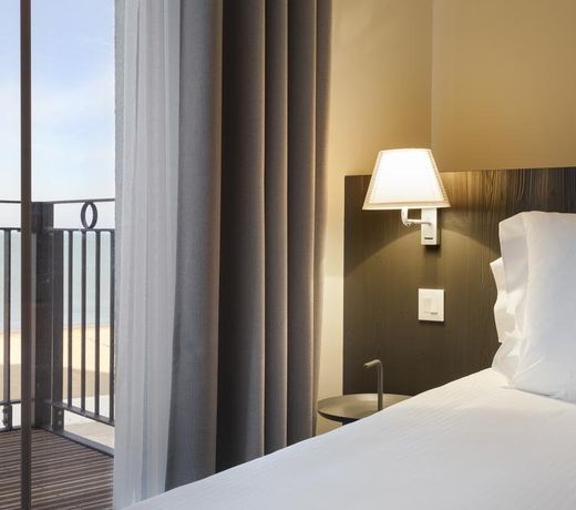 Les Flots - HÃ´tel et Restaurant face Ã  l'ocean - ChÃ¢telaillon-Plage