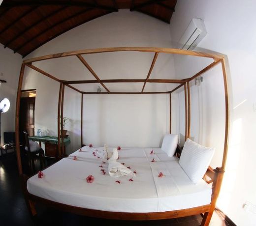 Lahiru Villa