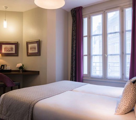 Hotel de Neuve by Happyculture