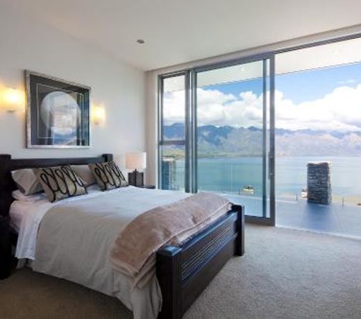 Lake Views at Aspen House by Amazing Accom