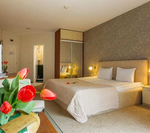 Perla Hotel