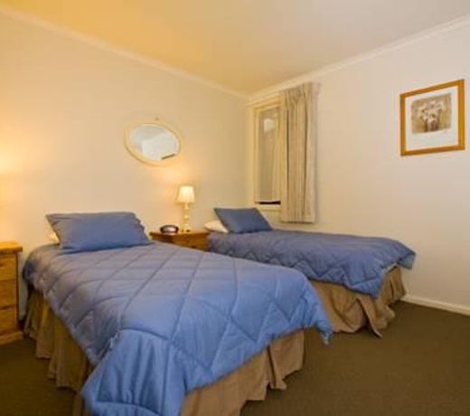 KINGSWAY HOLIDAY FLATS