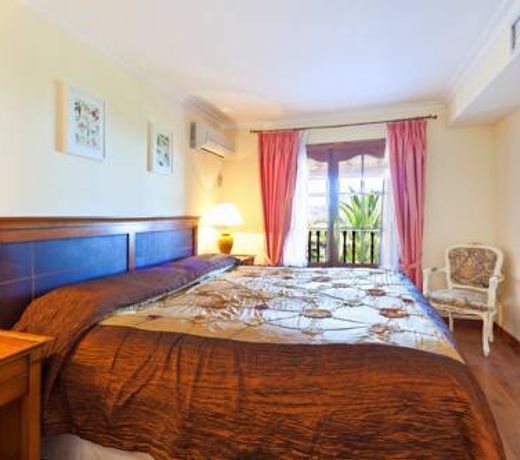 Villa Oscols