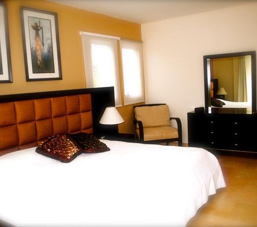 B&B Luxury House