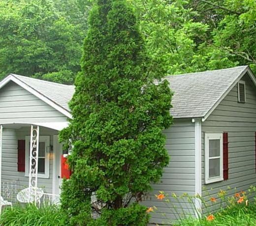 King Hendrick Motel and Suites