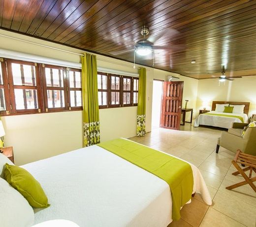 Hotel Flor De Sarta
