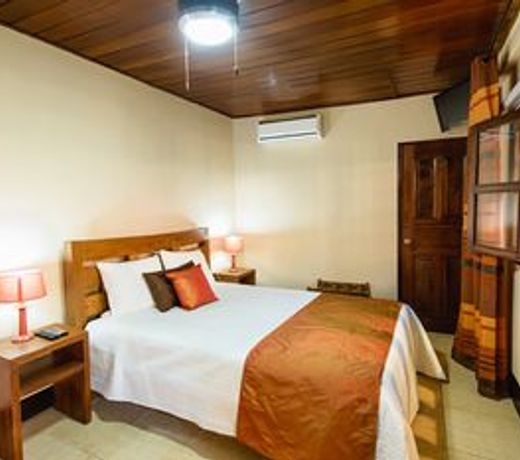 Hotel Flor De Sarta
