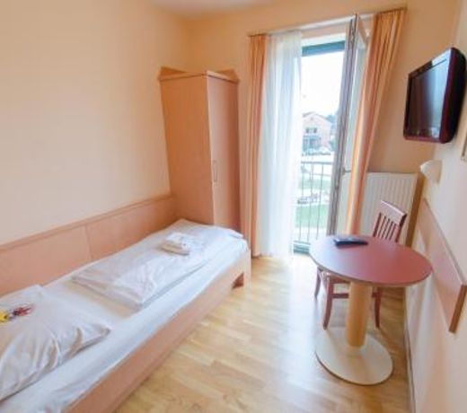 JUFA Hotel Furstenfeld