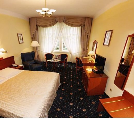 Hotel Romance