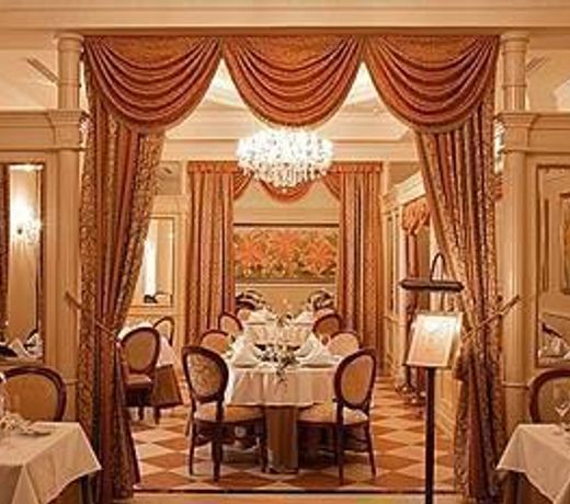 Humboldt Park Hotel & Spa