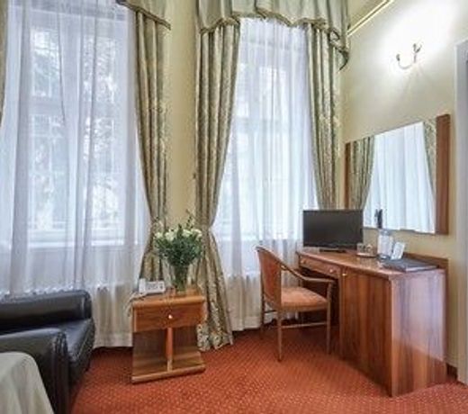 Hotel Sirius