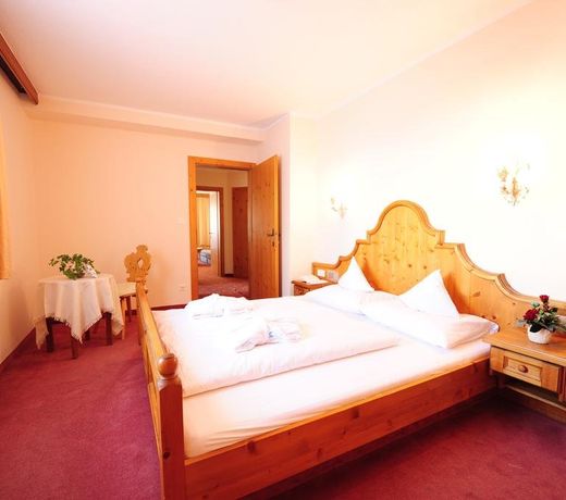 Das Posthaus stubai & smart hotel