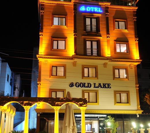Golden Lake Hotel