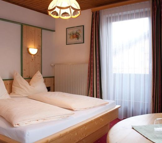 FORSTAUERWiRT Hotel & Restaurant