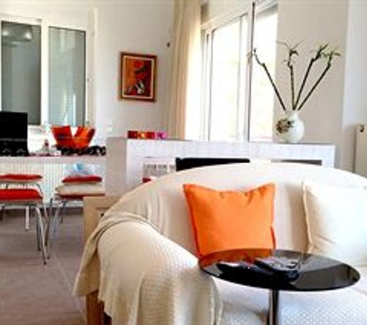 Amalia Residences