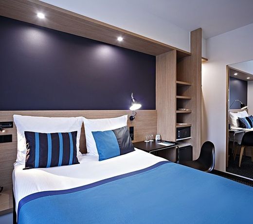 BonHotel